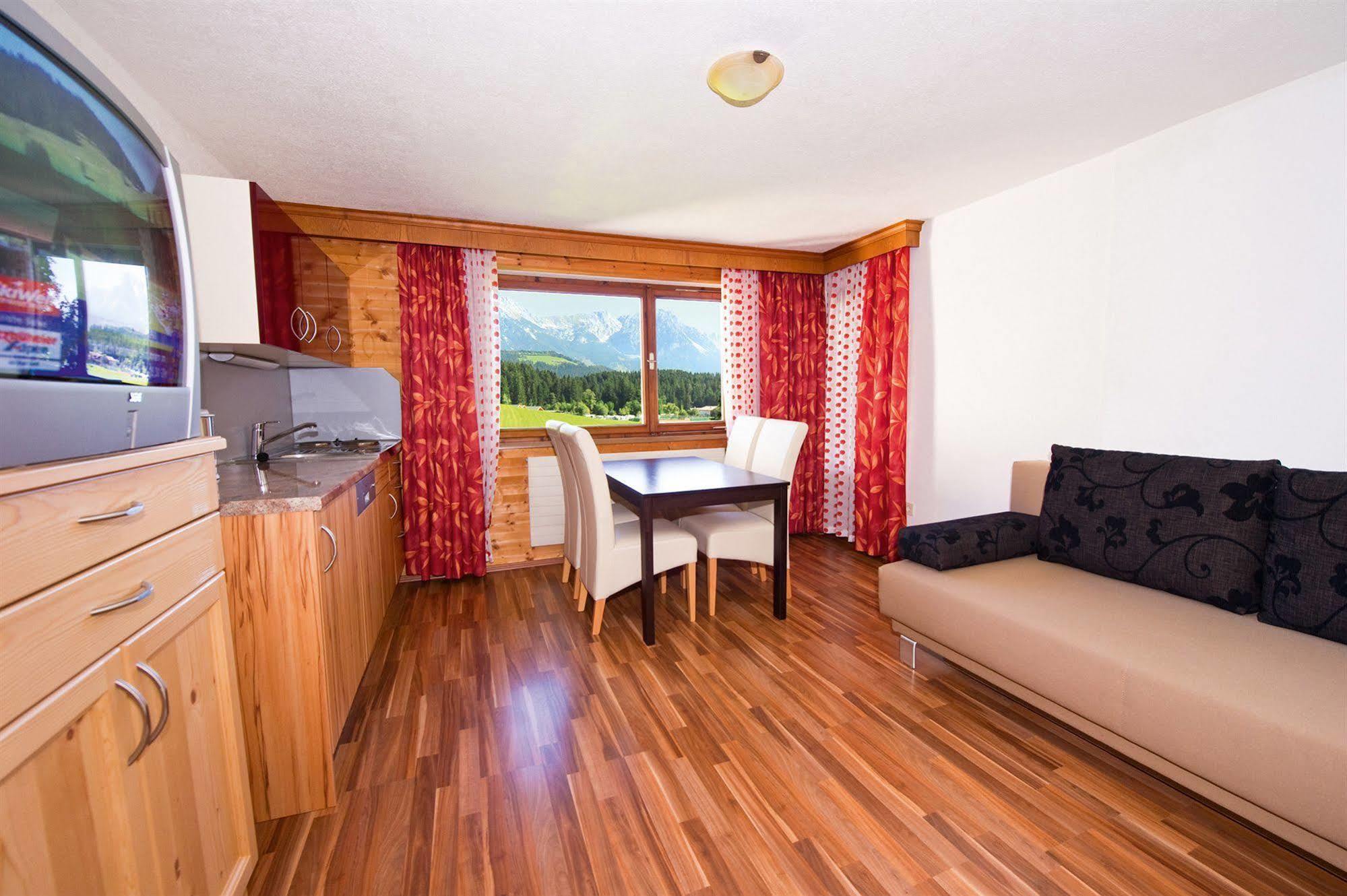 Bed & Breakfast Landhaus Strasser Söll Eksteriør bilde