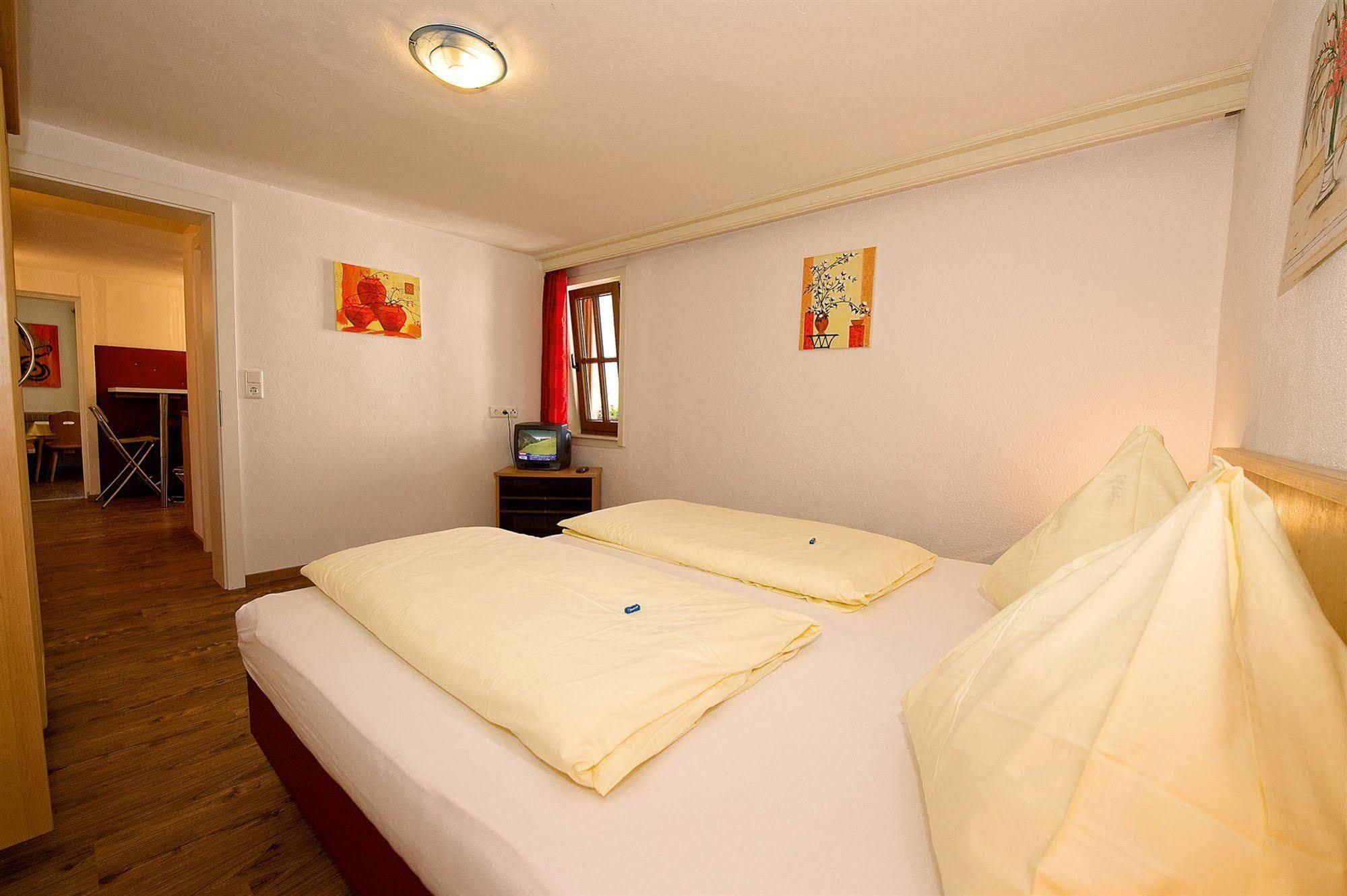 Bed & Breakfast Landhaus Strasser Söll Eksteriør bilde
